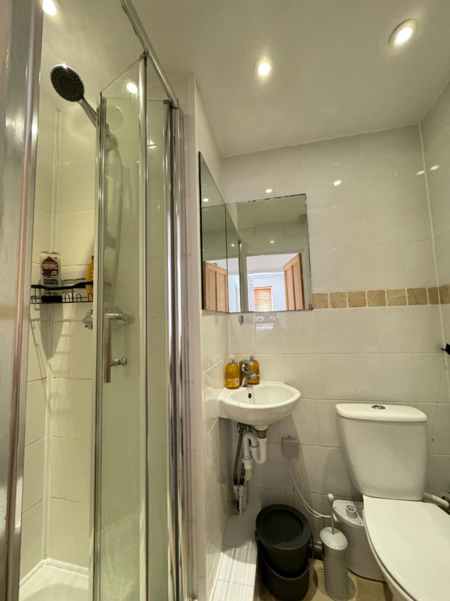 Spacious 3bd Flat Close To Tube - Fulham! Londres